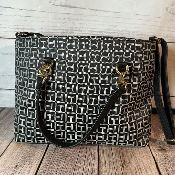 Tommy Hillfiger Tiffany II Tote - Picture 2 of 12